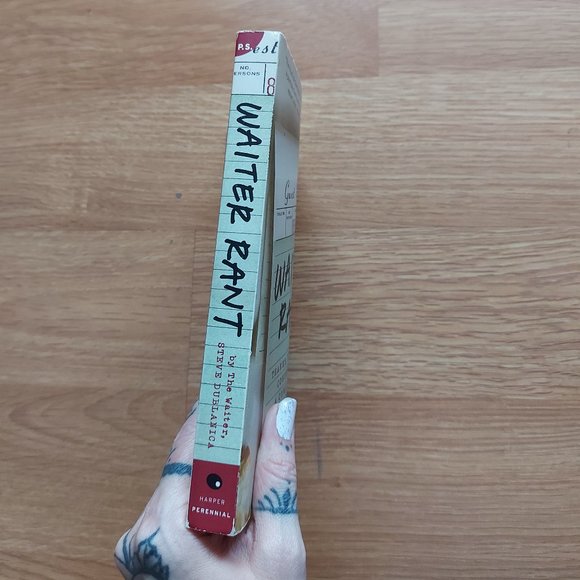 Waiter Rant: Thanks for the Tip - Confessions of a Cynical Waiter Paperback - Picture 4 of 4